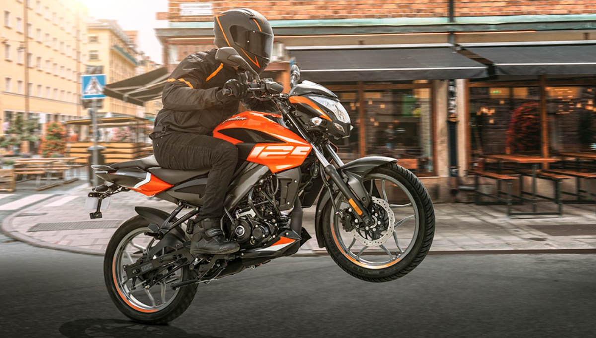 Bajaj Pulsar NS125: at Rs1.05 Lakh Stylish DRLs, Semi-Digital Console and Top-Class Comfort