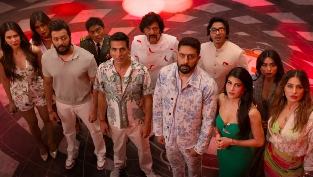 Housefull 5, Inches Closer to Glory Just Rs7.16 Crores Away from Entering 300 Crore Club