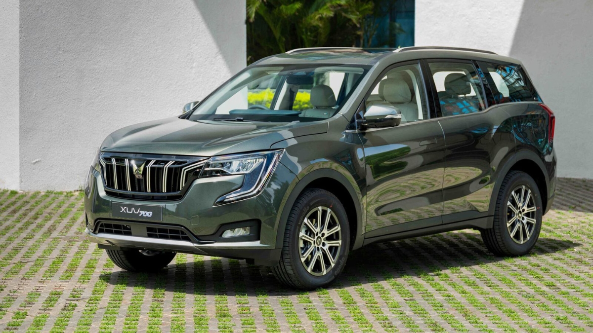 Mahindra XUV700 Features and Price A Perfect Blend of Power and Luxury, EMI Starts at Rs38,519