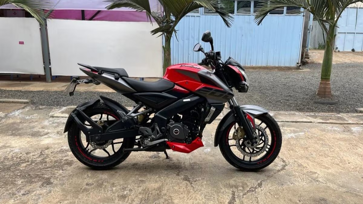 Bajaj Pulsar NS200: 199.5cc Beast with Dual-Channel ABS, Priced at Rs1.57 Lakh