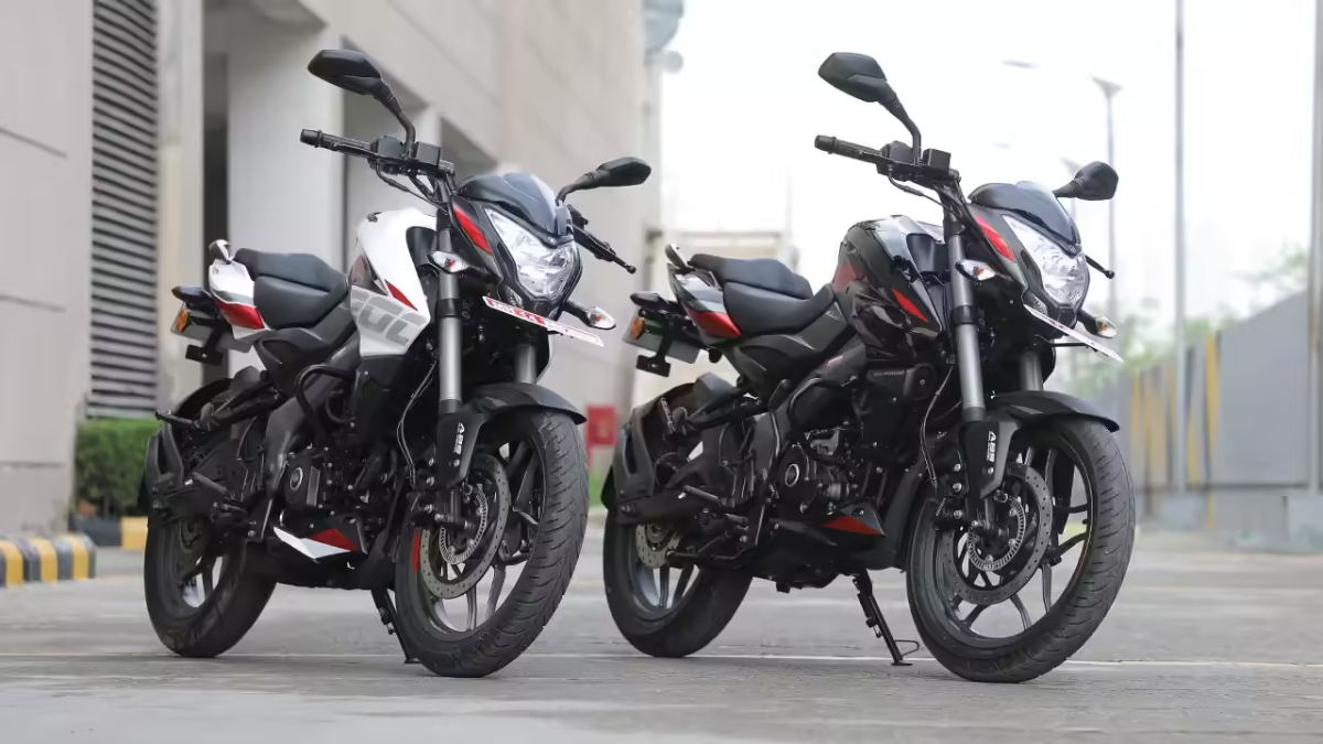 Bajaj Pulsar NS200: Power-Packed 199.5cc Beast with Dual ABS, Priced Around Rs1.57 Lakh