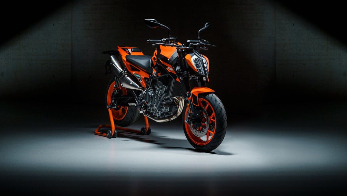 KTM 890 Duke, Priced at Rs 10.5 Lakh Your Ultimate Streetfighter with 230 kmph Top Speed