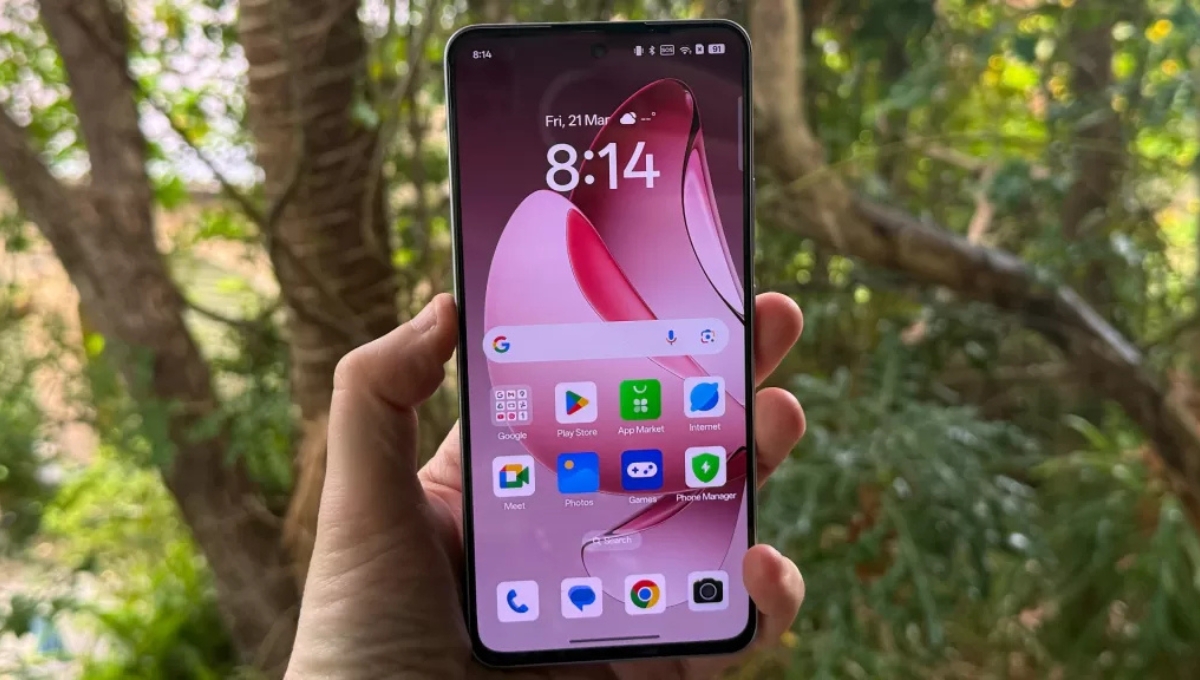 Oppo Reno 13 F: Stunning AMOLED Display, 5800mAh Battery and Flagship Features at Mid-Range Price