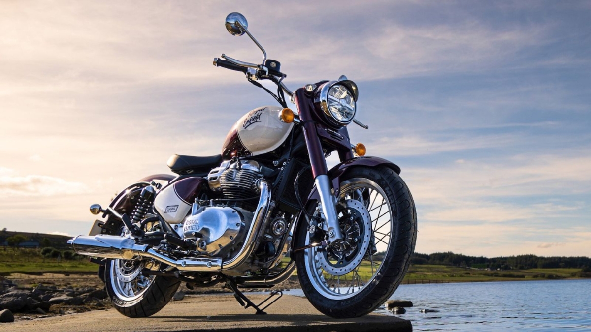 New Royal Enfield Classic 350 with Navigation, Digital Console, and More Price from Rs1.93 Lakh