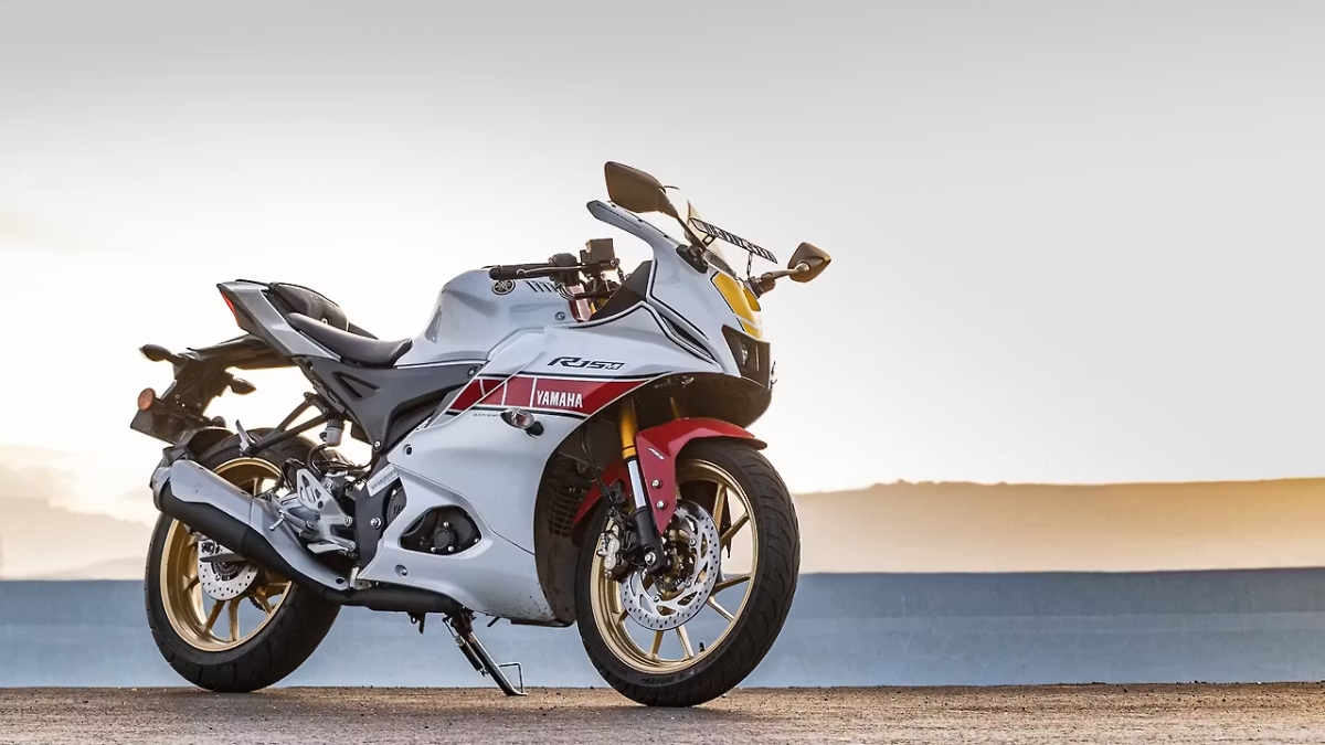 The All-New Yamaha R15 V4: 140 kmph Top Speed, 6-Speed Gearbox, Rs1.82 Lakh Onwards
