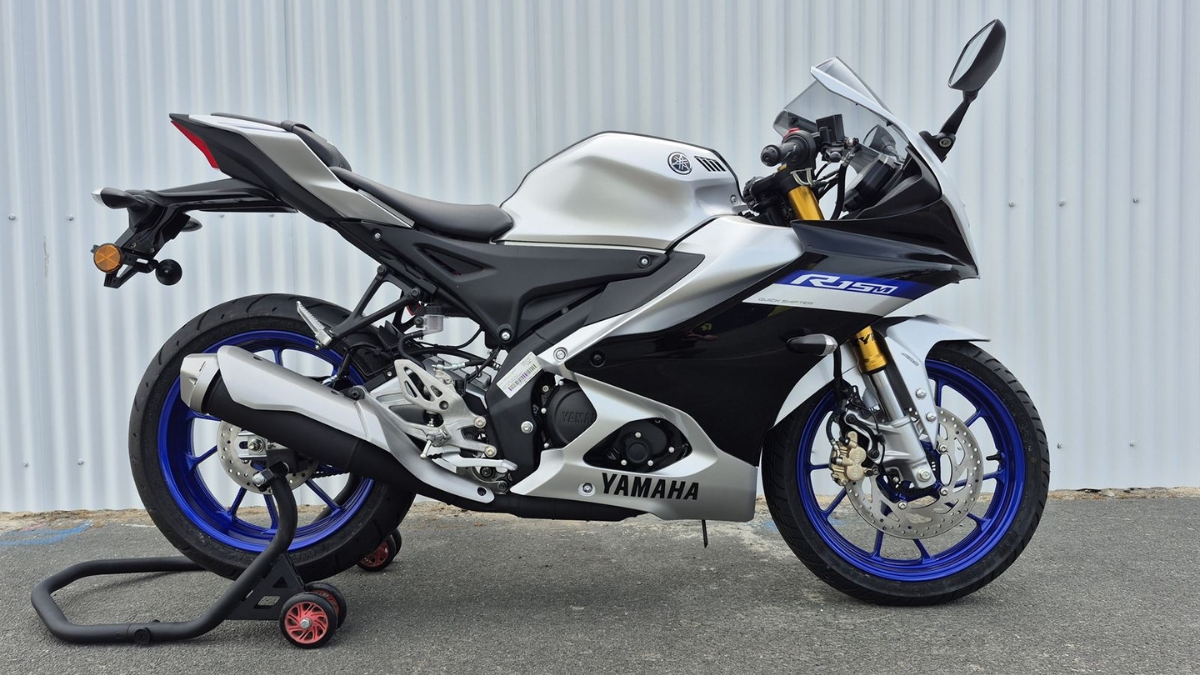 Yamaha R15 V4: The Ultimate 155cc Sports Machine Now at Rs1.83 Lakh with Dual Channel ABS and LED Headlamps