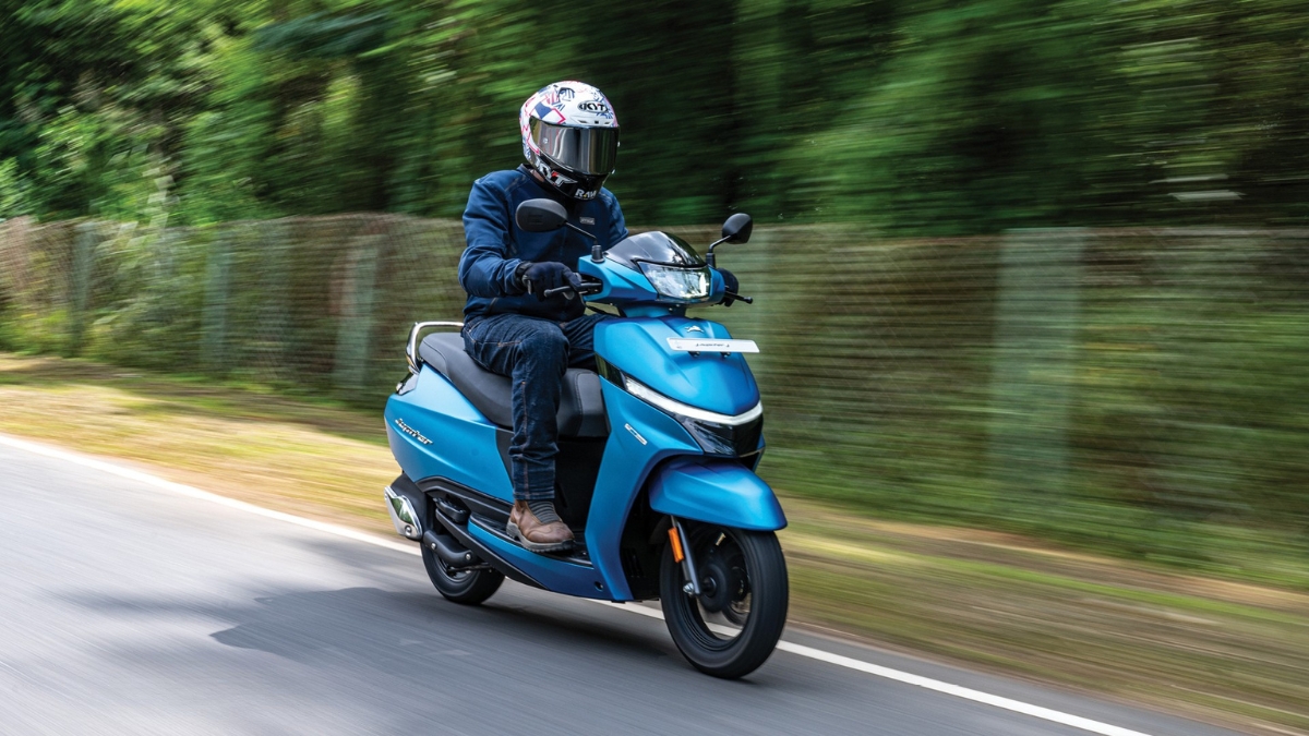Why TVS Jupiter Shines: Modern Features, 48 kmpl Mileage and Rs 93,797 1.08 Lakh Price Tag