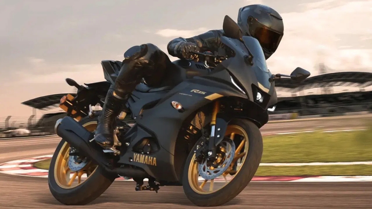 The All-New Yamaha R15 V4: 140 kmph Top Speed, 6-Speed Gearbox, Rs1.82 Lakh Onwards
