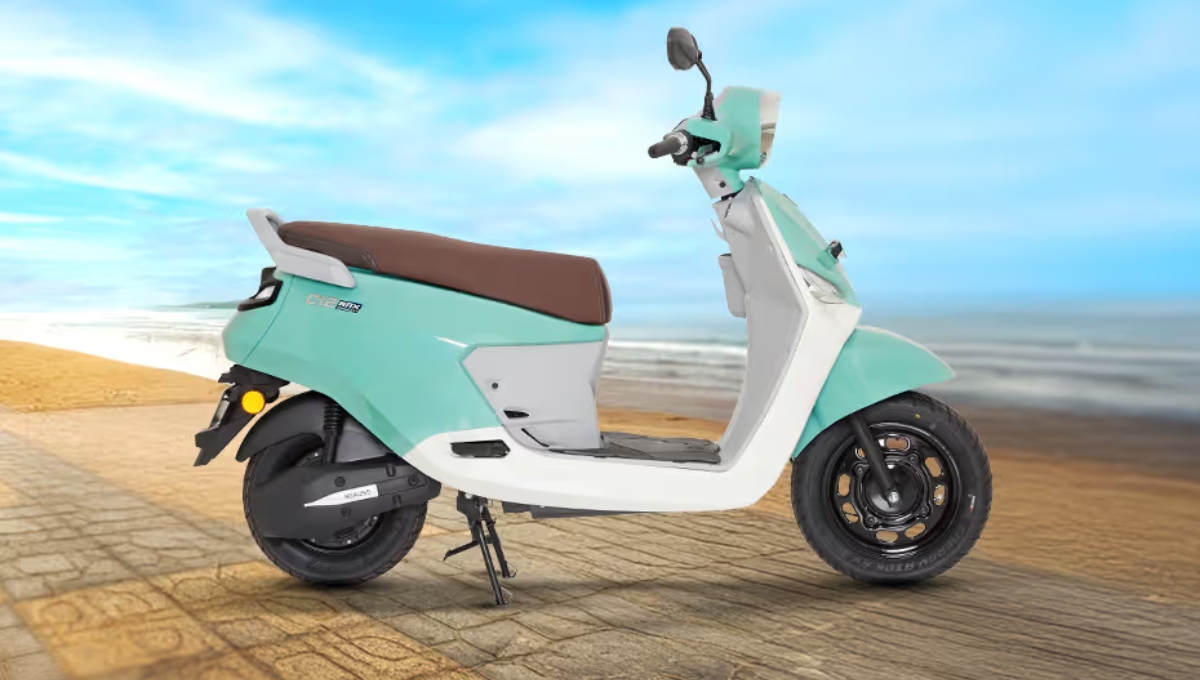 India’s Smart Ride BGauss C12, with CBS Brakes and 2 kWh Battery Price Starts Near Rs1 Lakh