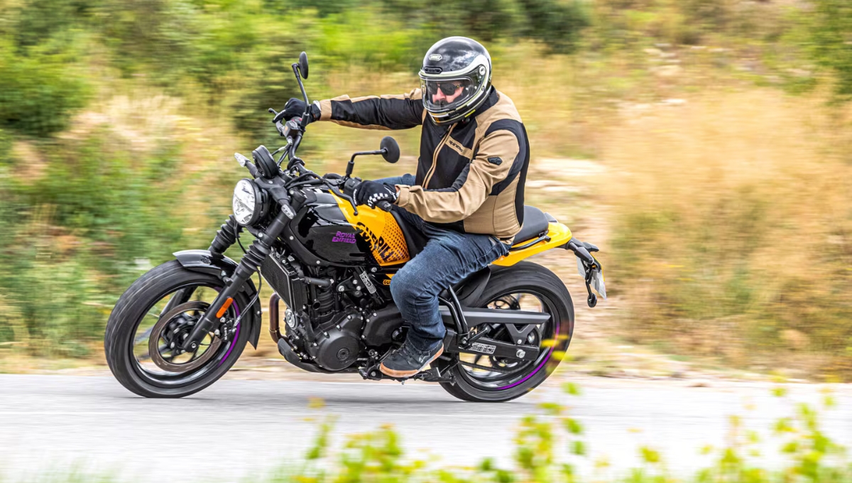 Royal Enfield Guerrilla 450 Unveiled 452cc Engine, Modern Features and Price from 2.80 Lakh