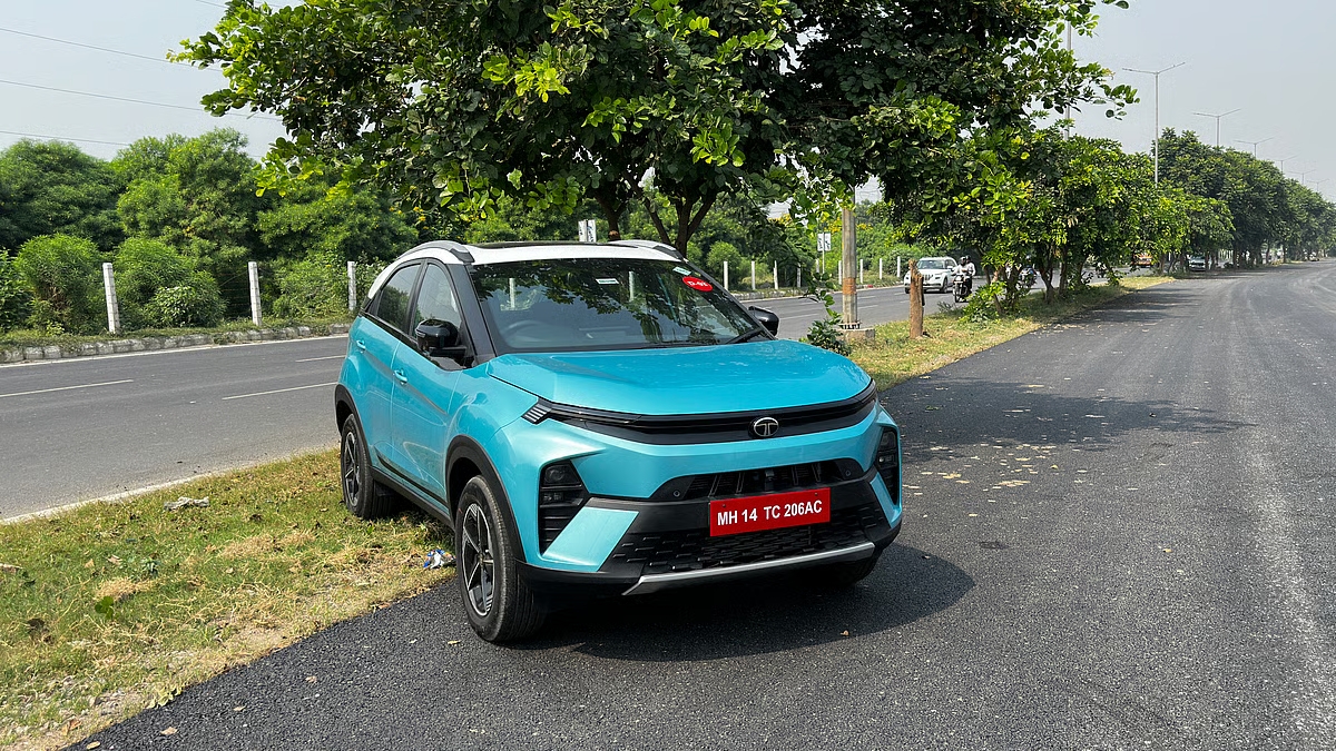 Tata Nexon: Powerful Engine, 5-Star Safety and Premium Features, Price from Rs 8.10 Lakh
